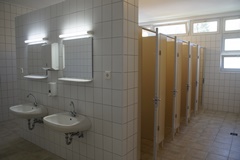 Castrum Termál Kemping Nagyatád Főépület, Szaniterépület